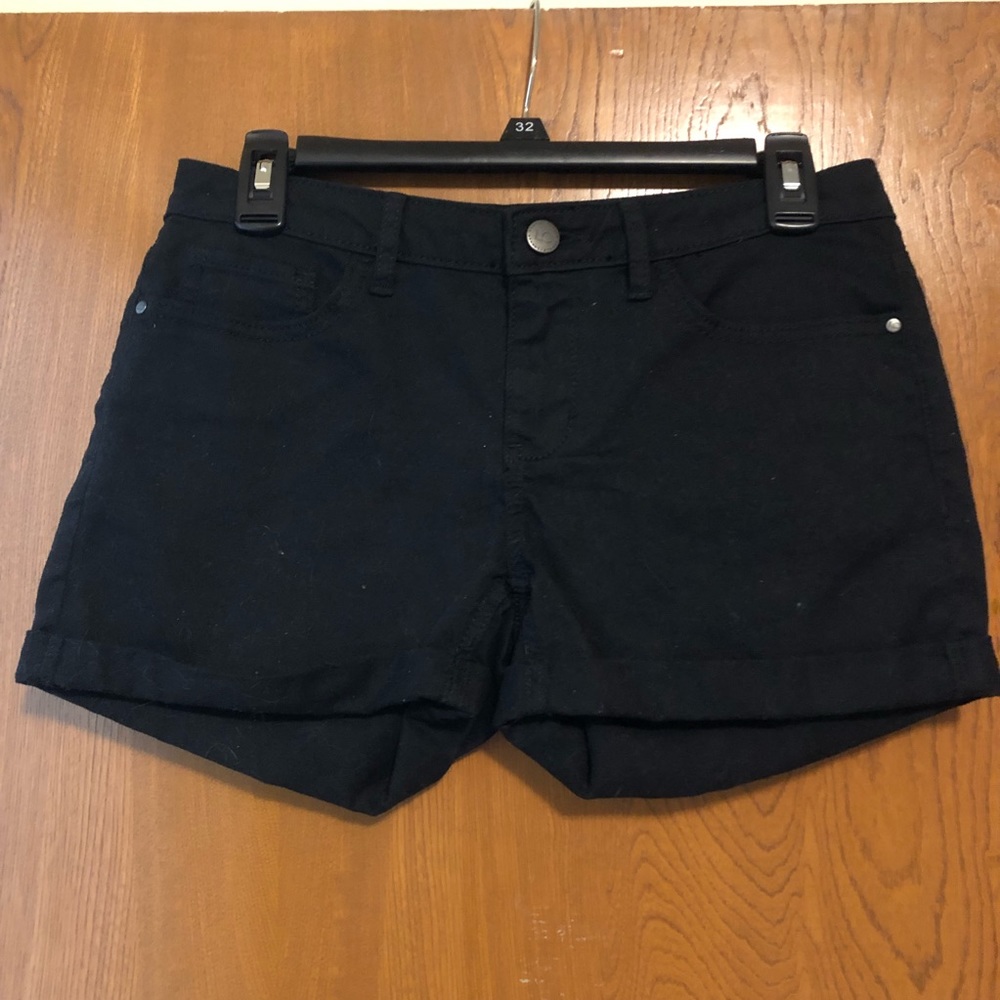 LC Lauren Conrad cuffed black shorts womens 2